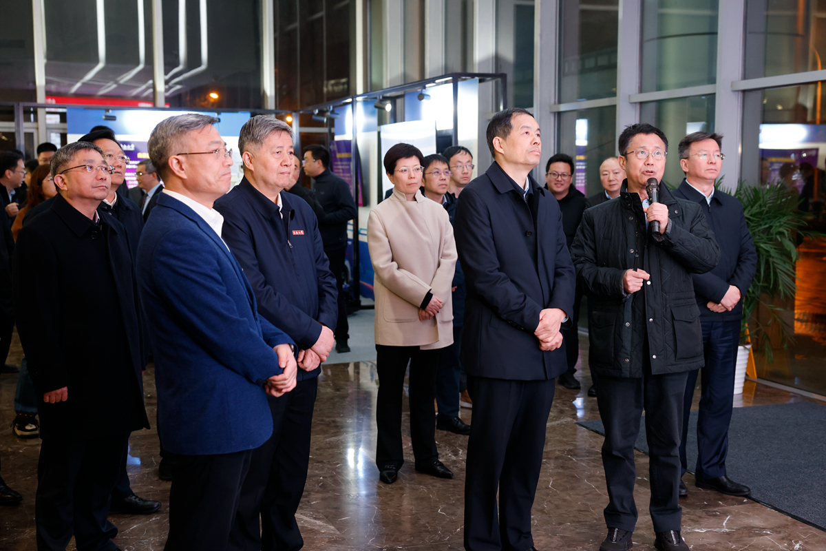 江苏省省长刘小涛到东南大学调研指导